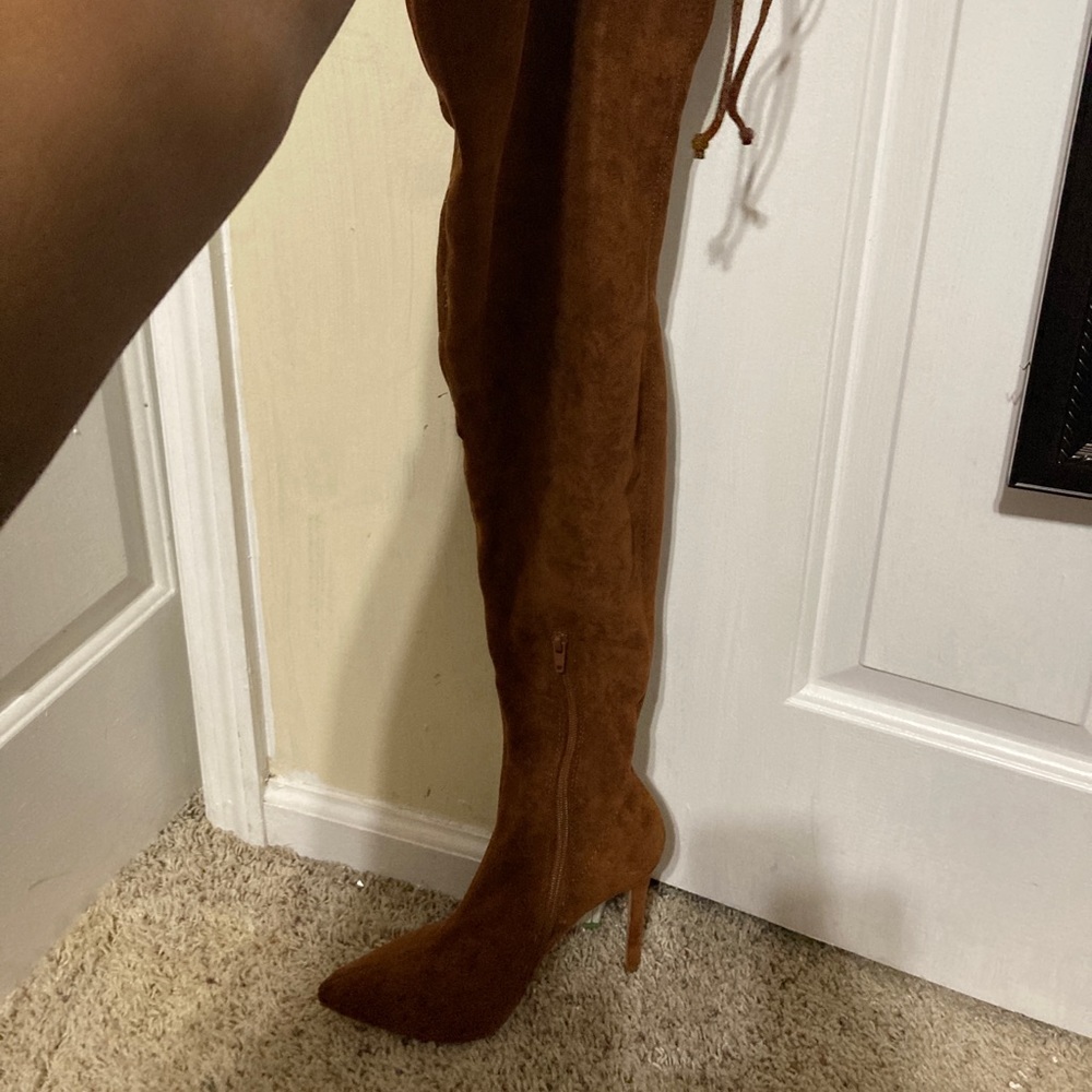 Fashion nova thigh high boots - Picture 6 of 7